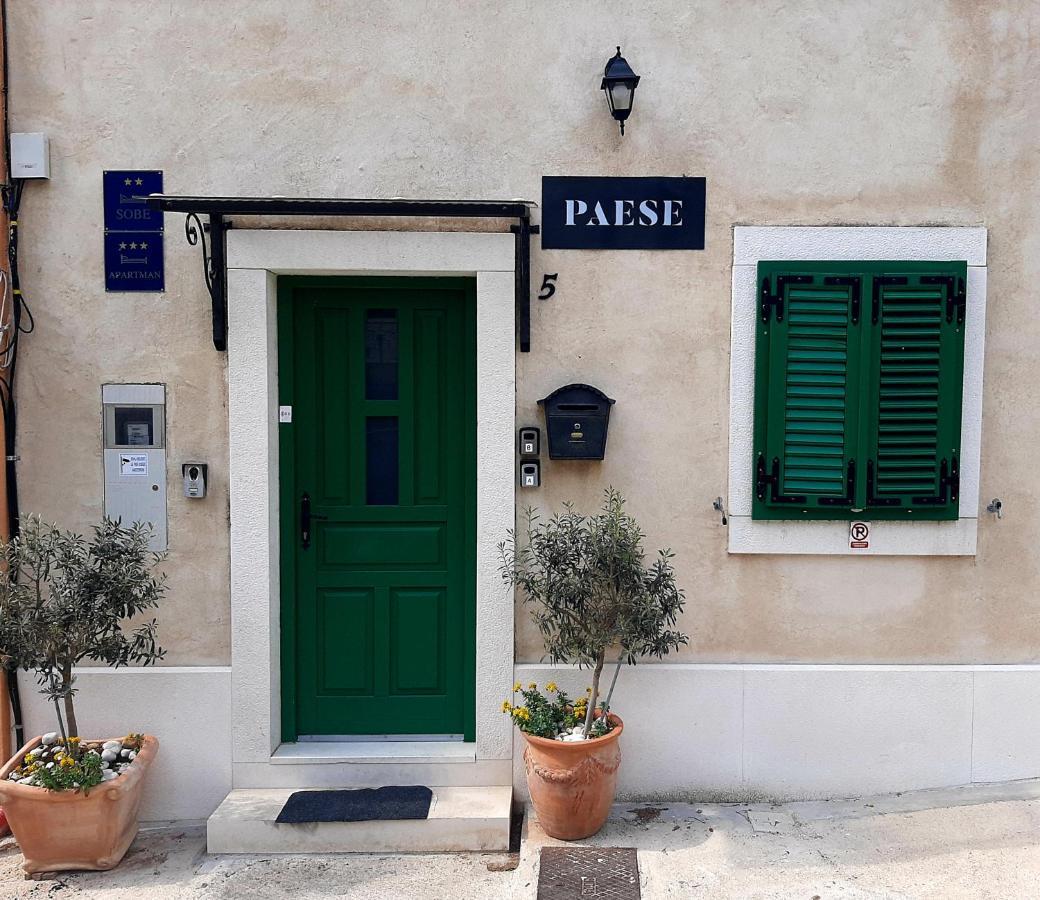 Central Split Rooms And Apartments Paese Exterior foto