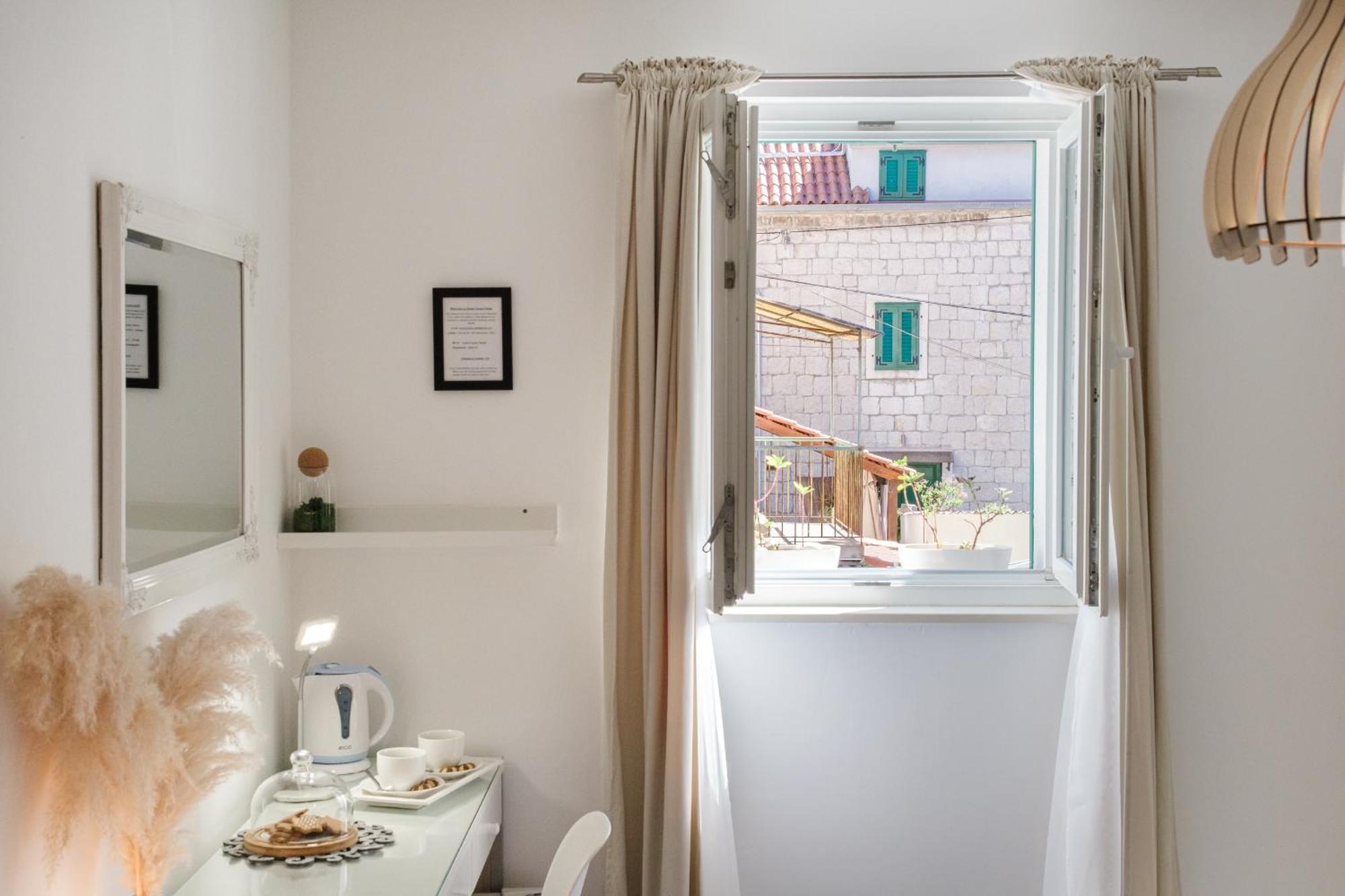 Central Split Rooms And Apartments Paese Exterior foto