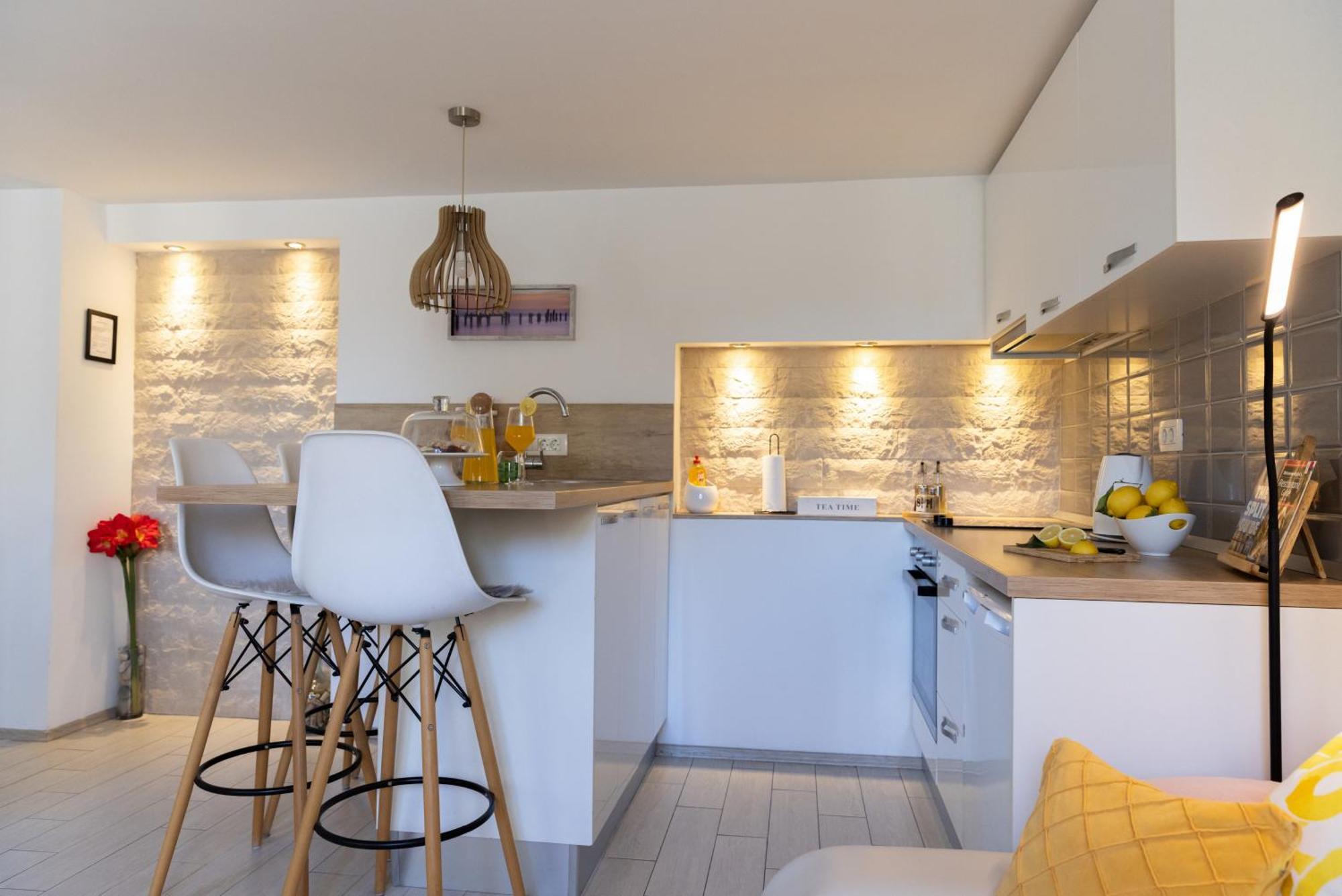 Central Split Rooms And Apartments Paese Exterior foto